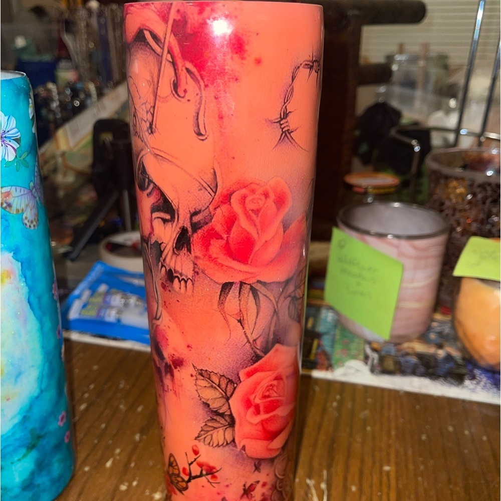 Skull & Roses Tumbler - Picture 2 of 5